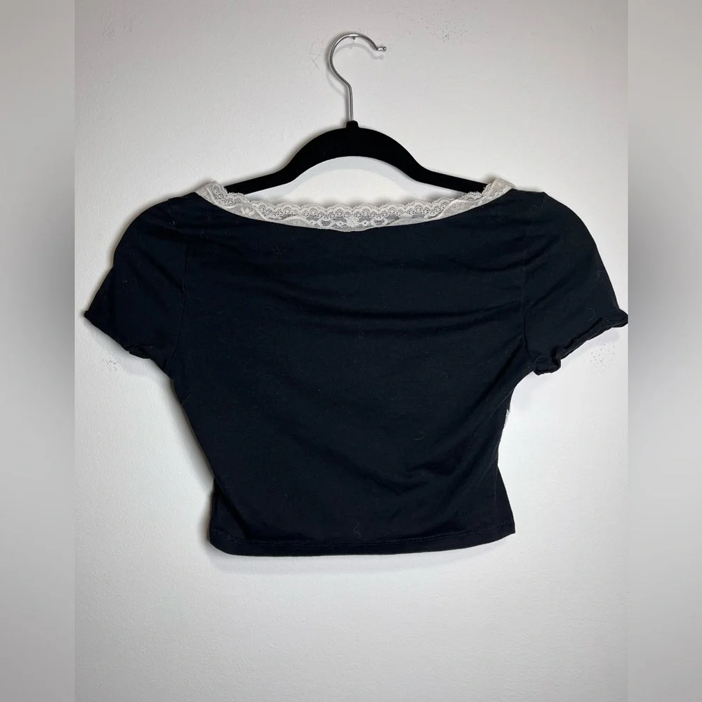 Scoop Neck Little Black Lace Trim Crop Too Tee Women’s T-Shirt Sz XS Vintage EUC - Picture 4 of 7